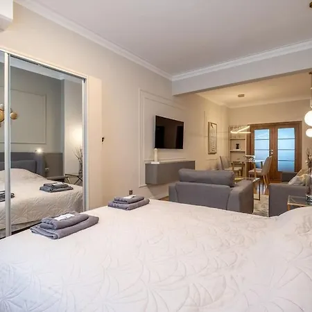 Calm, Luxury Apartment, Premium Location At Ndk! *