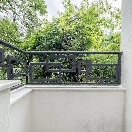 Calm, Luxury Apartment, Premium Location At Ndk! *