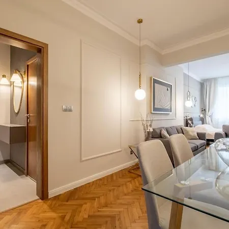 Lejlighed Calm, Luxury Apartment, Premium Location At Ndk! *