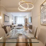 Calm, Luxury Apartment, Premium Location At Ndk! Апартаменты