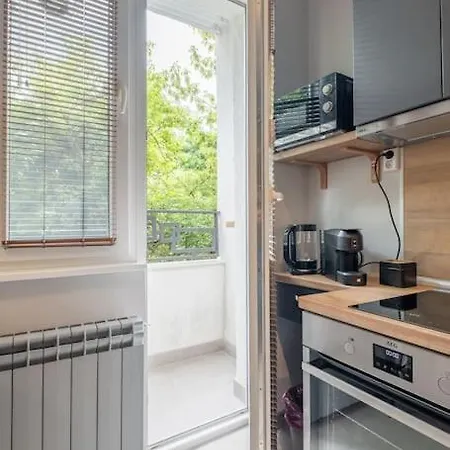 Calm, Luxury Apartment, Premium Location At Ndk! * ソフィア