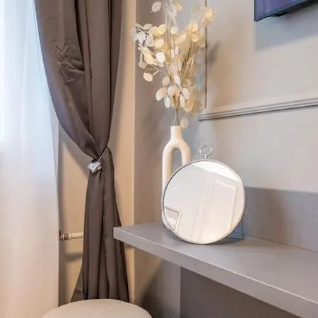 Calm, Luxury Apartment, Premium Location At Ndk! * Sofia