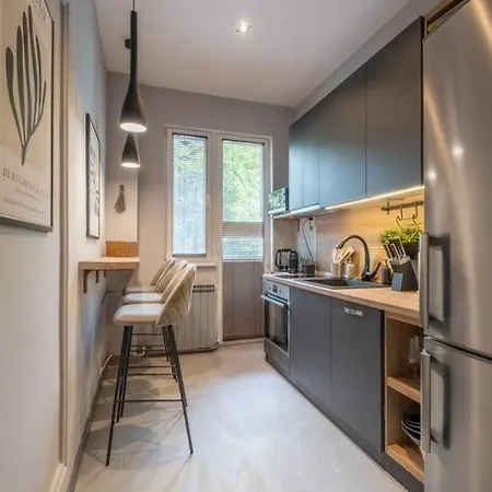Calm, Luxury Apartment, Premium Location At Ndk! * Sofia
