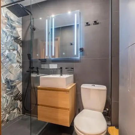 Apartment Calm, Luxury Apartment, Premium Location At Ndk! Sofia