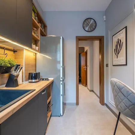 Calm, Luxury Apartment, Premium Location At Ndk! Sofia