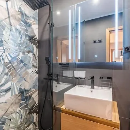 Calm, Luxury Apartment, Premium Location At Ndk! Lejlighed Sofia