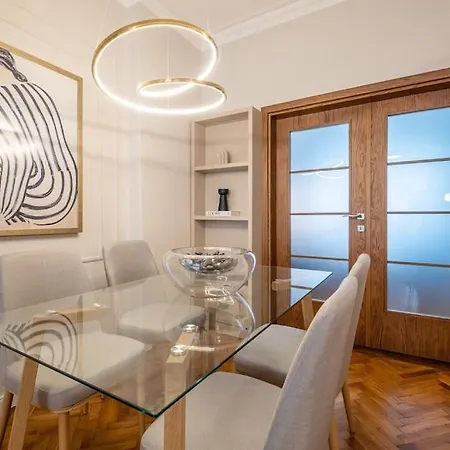 Calm, Luxury Apartment, Premium Location At Ndk! *