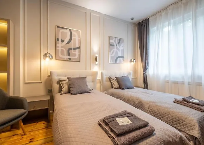 Calm, Luxury Apartment, Premium Location At Ndk! Apartament Sofia