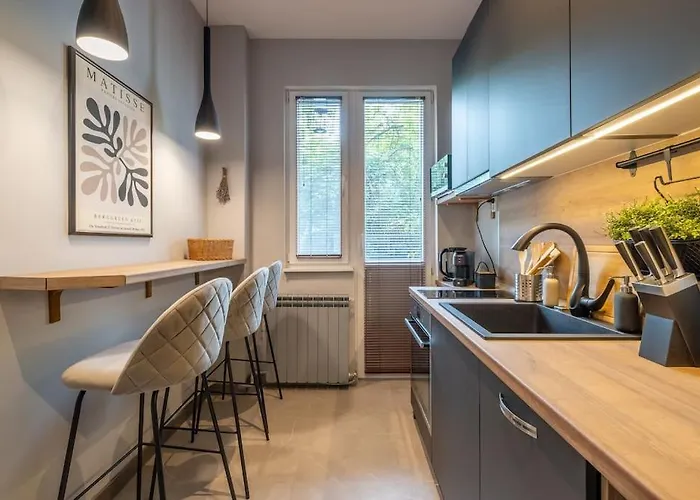 Calm, Luxury Apartment, Premium Location At Ndk! Apartament Sofia