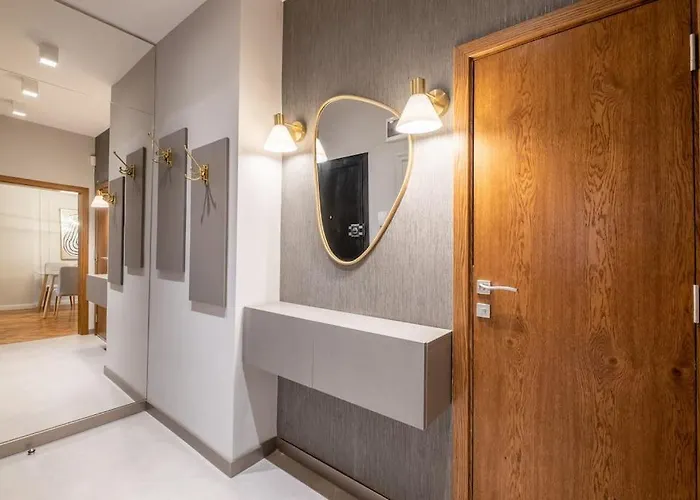 Calm, Luxury Apartment, Premium Location At Ndk! * Sofia