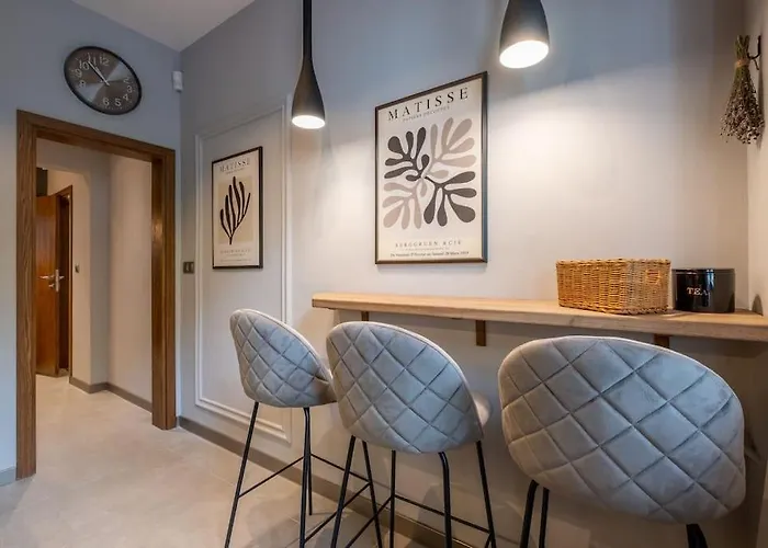 Calm, Luxury Apartment, Premium Location At Ndk!