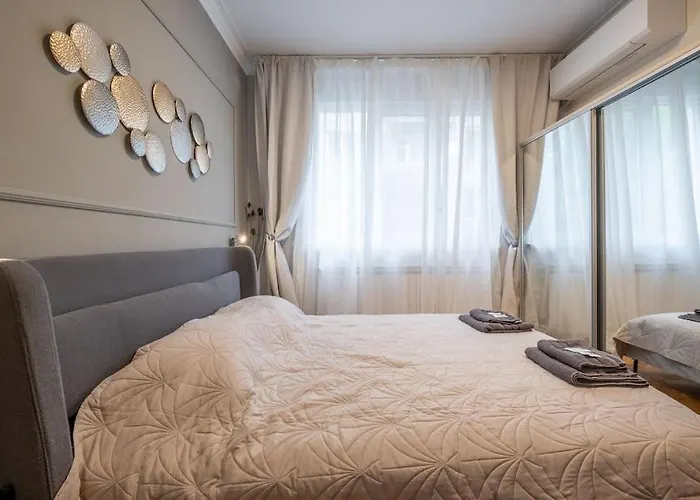 Calm, Luxury Apartment, Premium Location At Ndk!