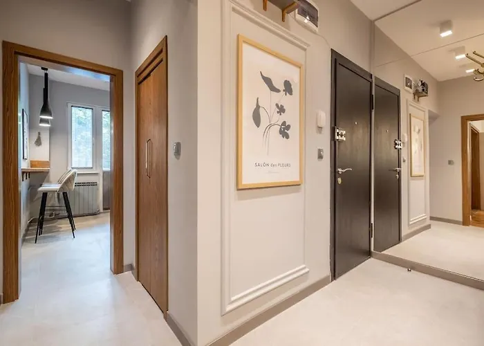 Calm, Luxury Apartment, Premium Location At Ndk! * Sofia