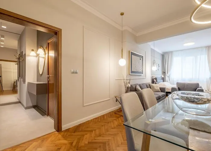 Apartament Calm, Luxury Apartment, Premium Location At Ndk! *