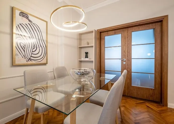 Calm, Luxury Apartment, Premium Location At Ndk! *