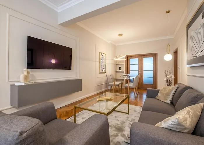 Calm, Luxury Apartment, Premium Location At Ndk! Apartament *